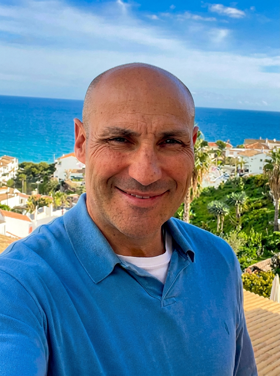 Cánovas, presidente del Club Marítimo Nerja
